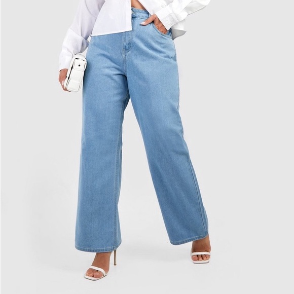 Plus Acid Wash Wide Leg Jean - Picture 3 of 5